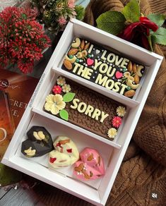CUSTOM MADE BOX ROMANTIC CHOCOLATE
